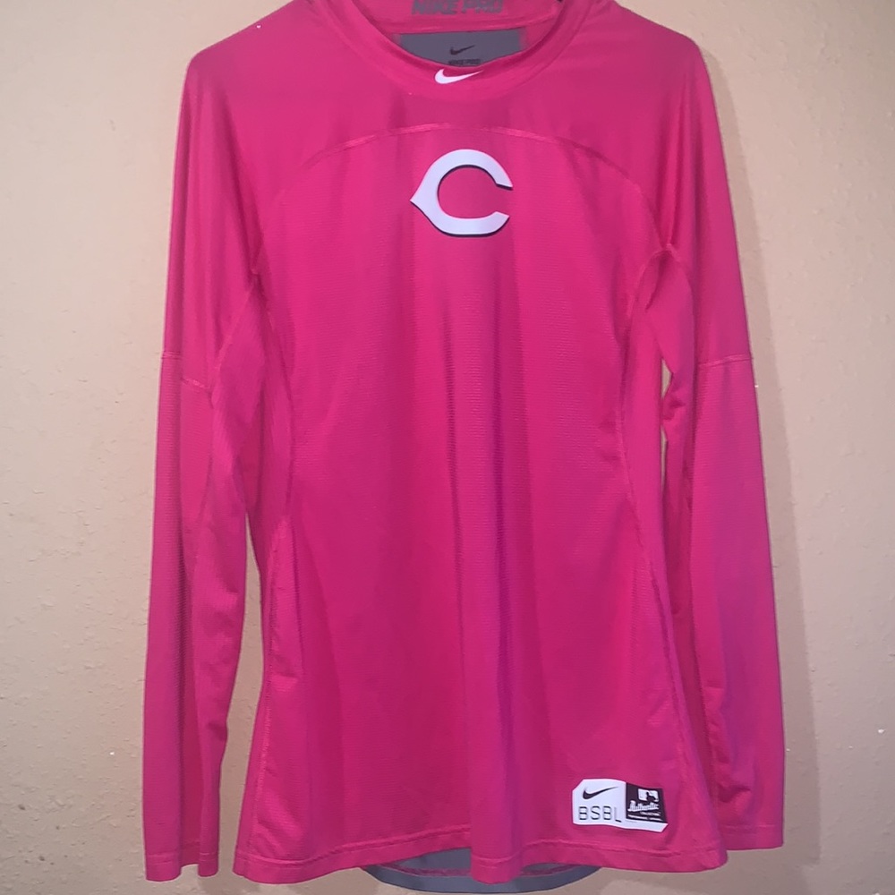 Nike - Picture 2 of 6